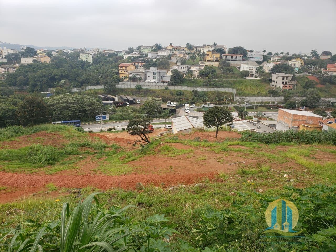 Terreno à Venda em Santana de Parnaíba / SP