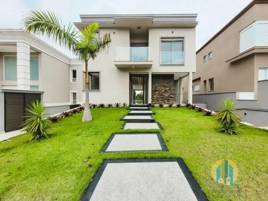 Casa em Condomínio à venda!!