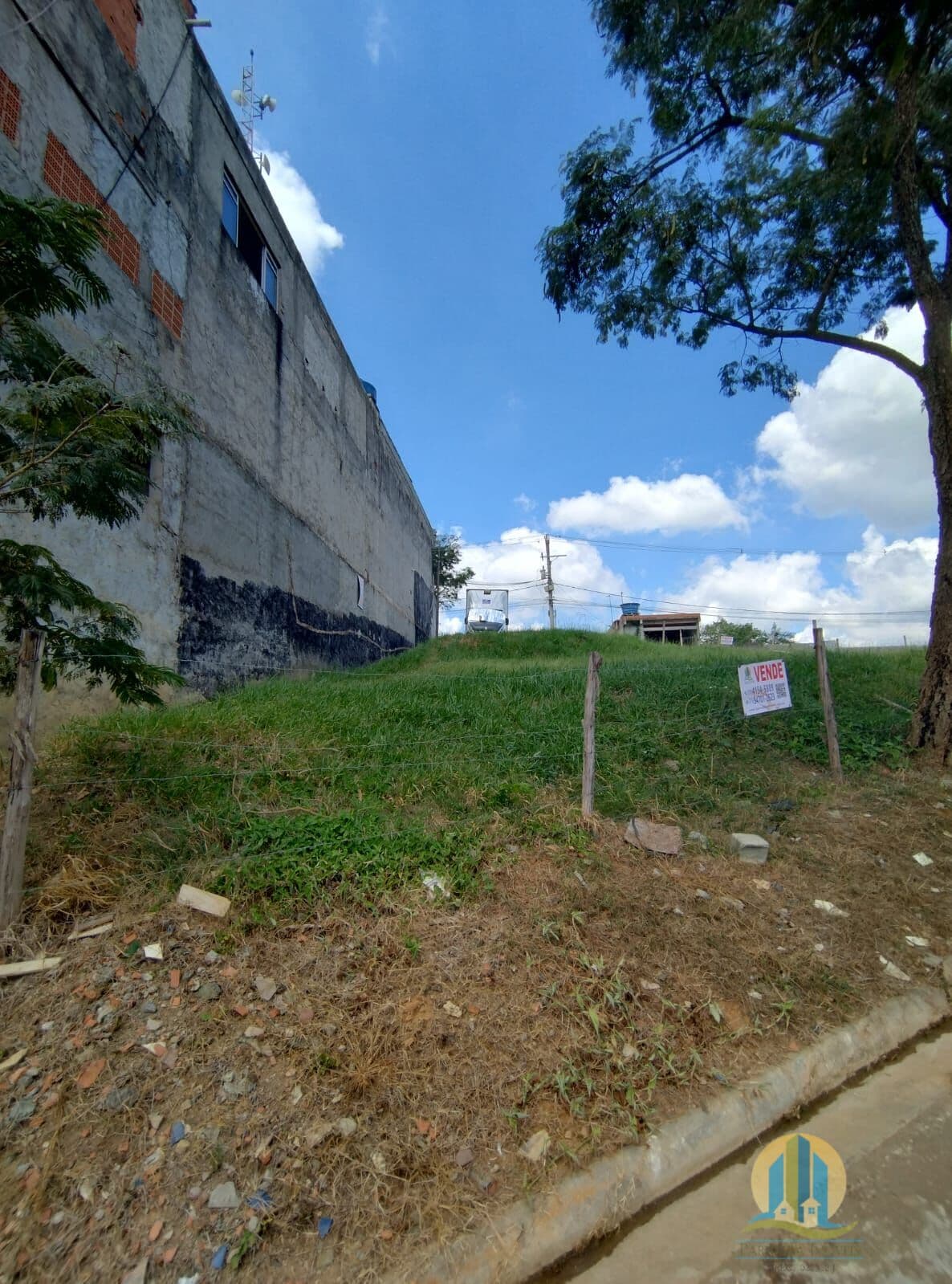 Terreno a venda no Cristal Park