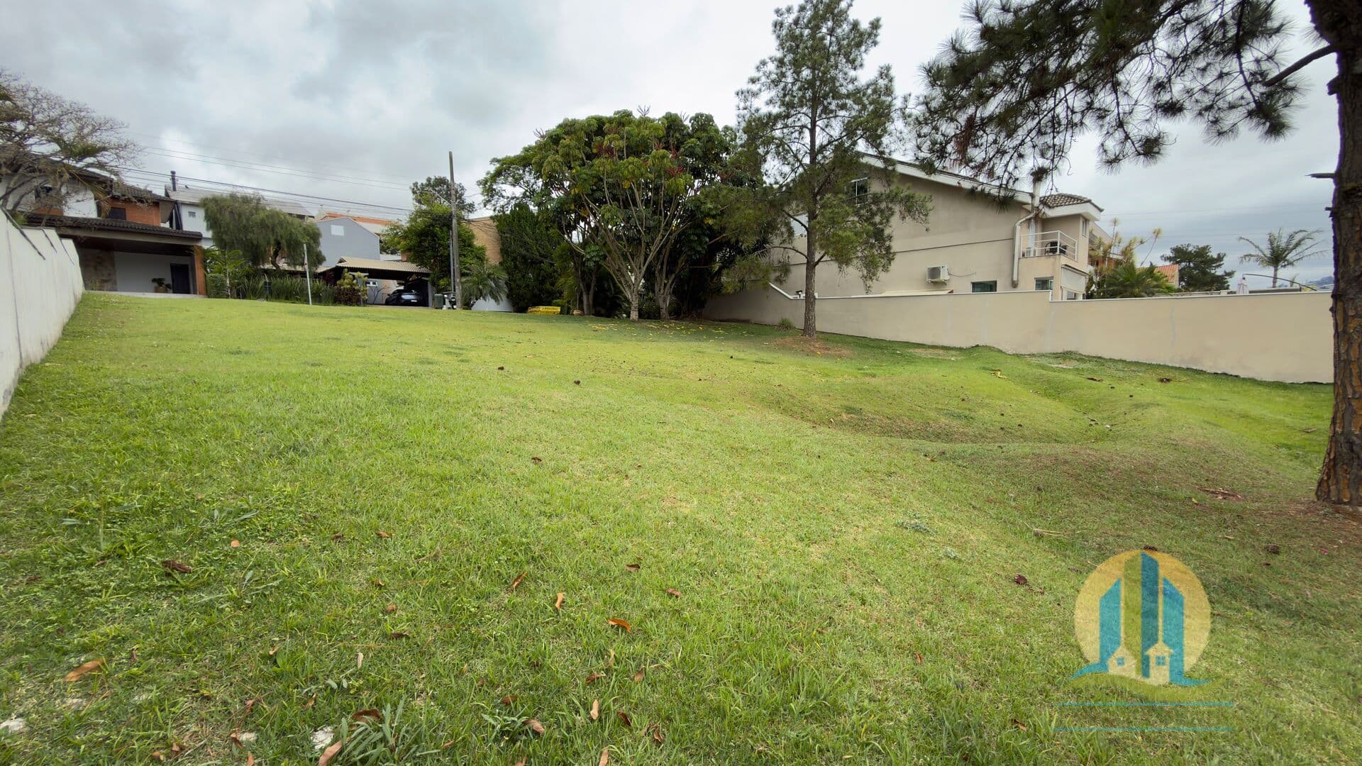 Lote/Terreno em Santana de Parnaíba - Alphaville