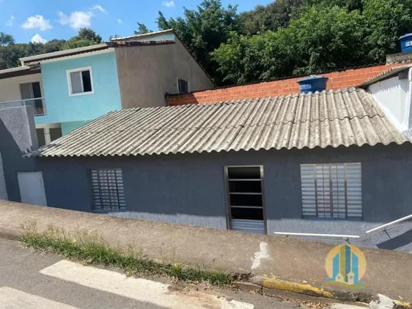 Casa à venda em Pirapora!!