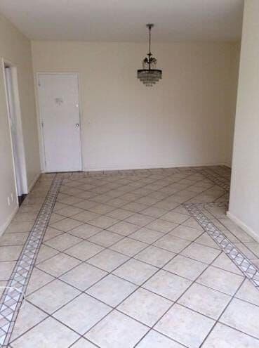 Apartamento com 2 Quartos (1 Suíte) e Vaga em Frente ao Campo de São Bento – Icaraí!