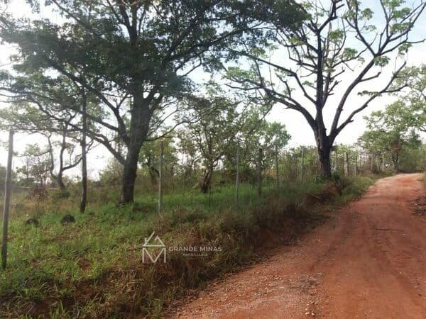 Terreno-em-Condominio-para-Venda-em-Centro-Esmeraldas-MG