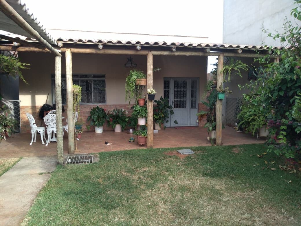 Casa em Contagem - Granja Ouro Branco