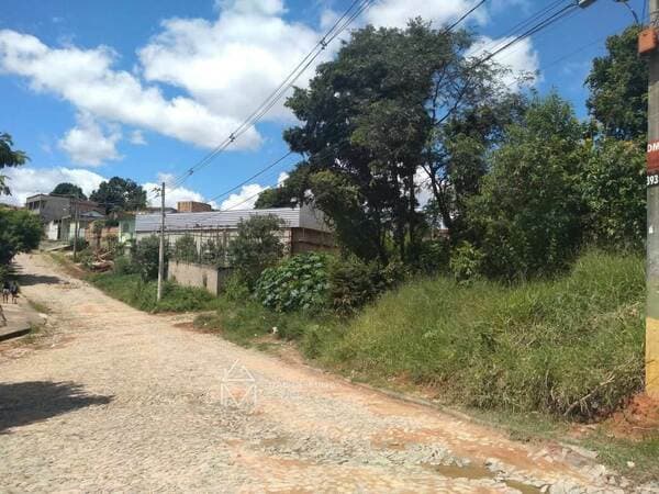 Lote/Terreno em Esmeraldas - Centro