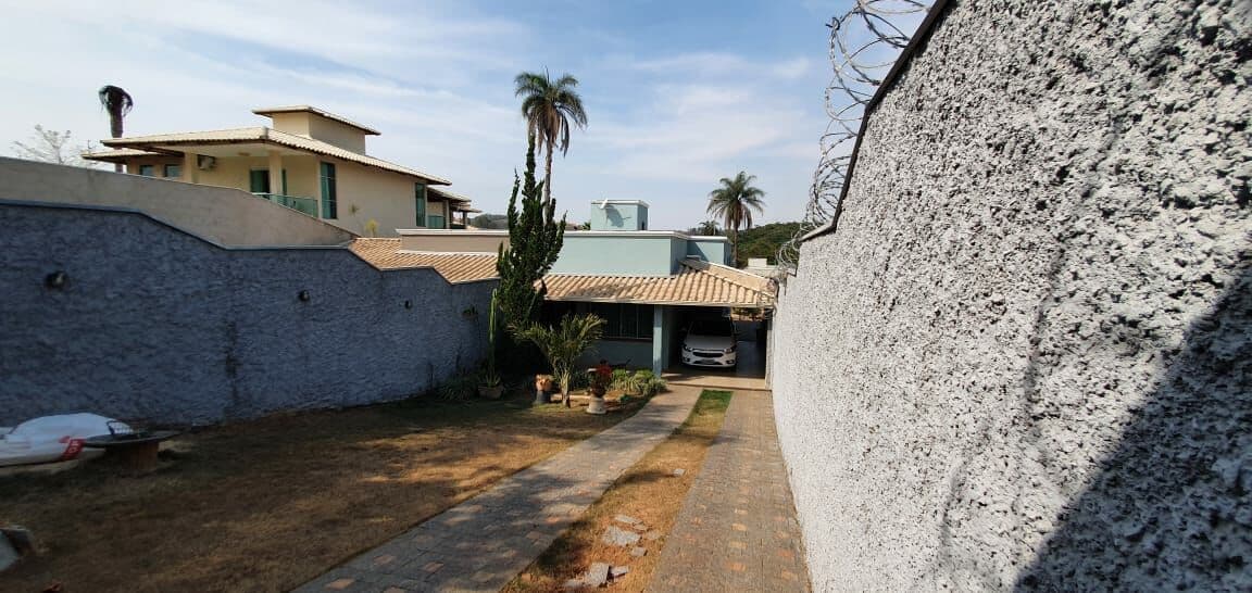 Casa em Contagem - Granja Ouro Branco