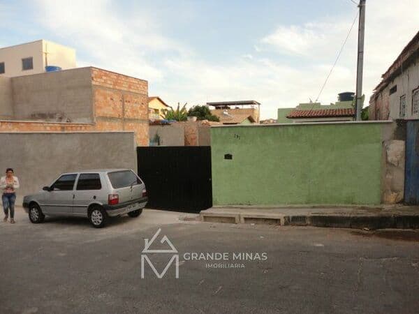 Casa-Padrao-para-Venda-em-Santa-Helena-Contagem-MG