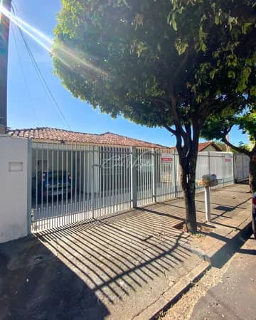 Casa com edícula - Jardim Ouro Verde