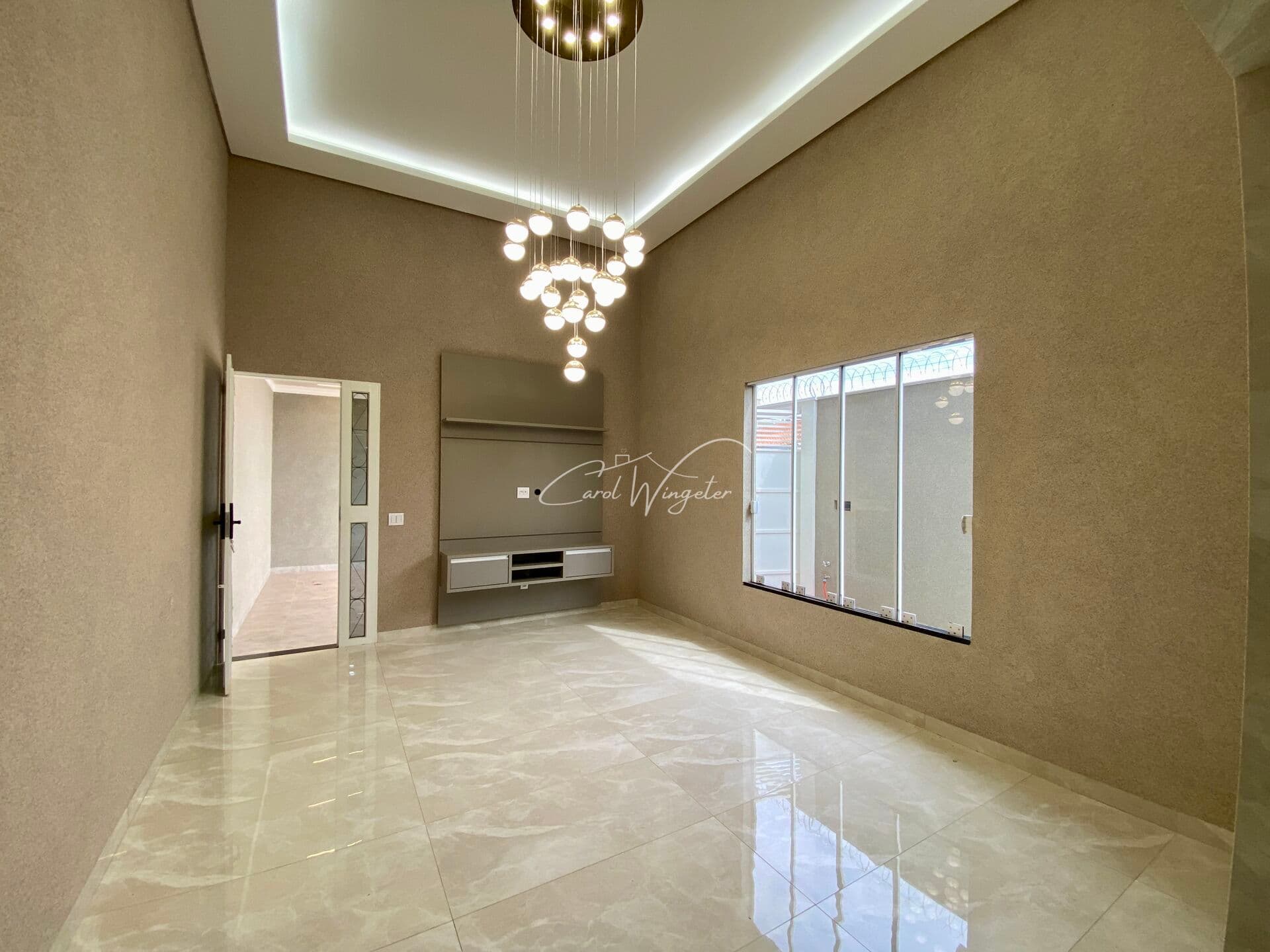 ✨ Casa maravilhosa com 3 suítes completas esperando por você no Parque Residencial J. Macedo