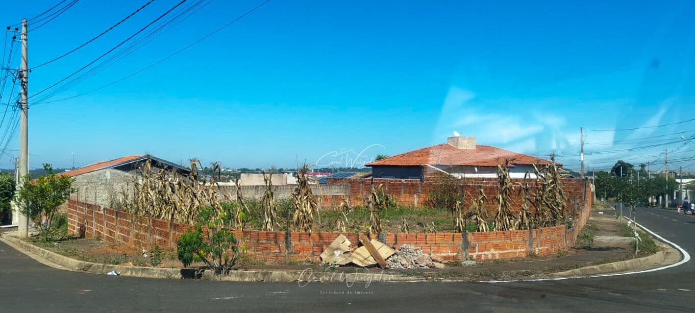 Terreno de esquina - Parque das Amoras II