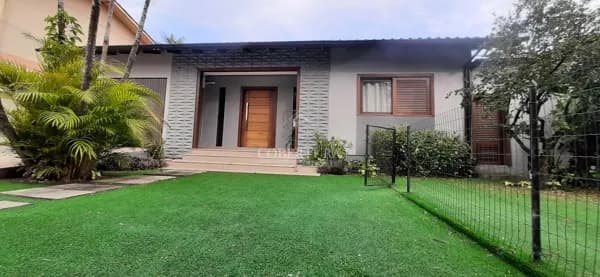 CASA 3 DORMITÓRIOS + EDÍCULA