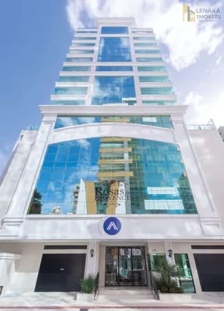 Apartamento 3 Suítes Mobiliado com 3 Vagas Meia Praia Itapema