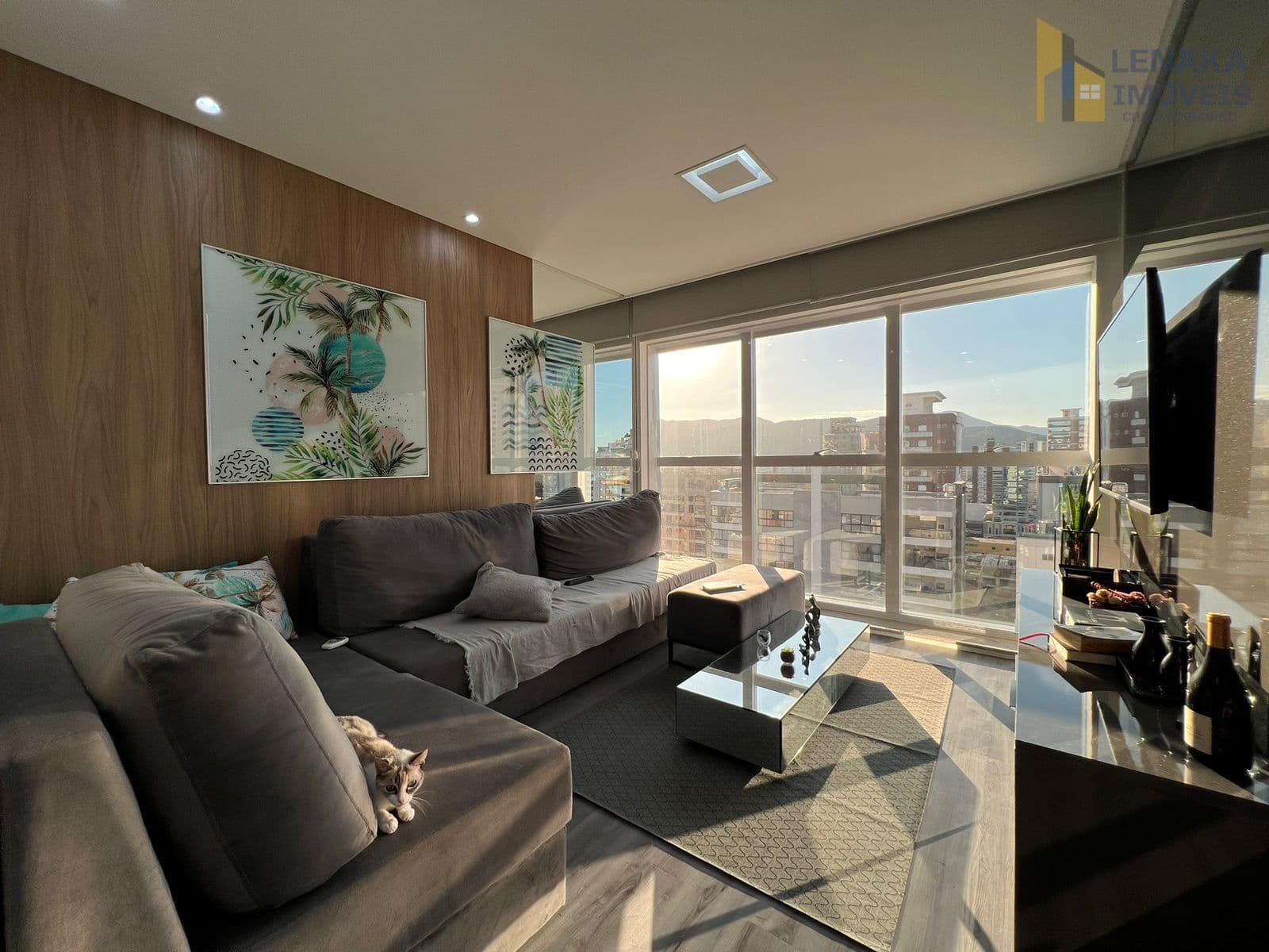 Apartamento 3 suítes mobiliado Alto Padrão em Meia Praia, Itapema/SC