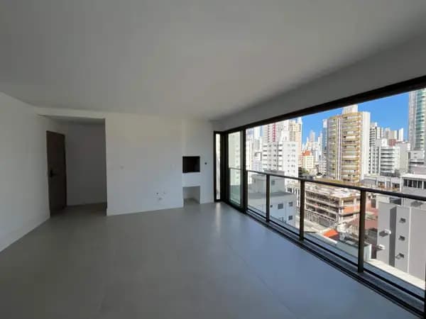 Apartamento à venda no bairro Centro em Balneário Camboriú/SC