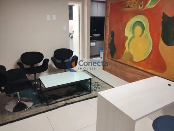 ANDAR COMPOSTO POR OITO SALAS COMERCIAIS