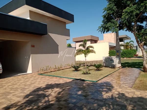 Casa 3 Quartos suítes, Sala, Escritório, Cozinha Cond. Fechado, Mirassol