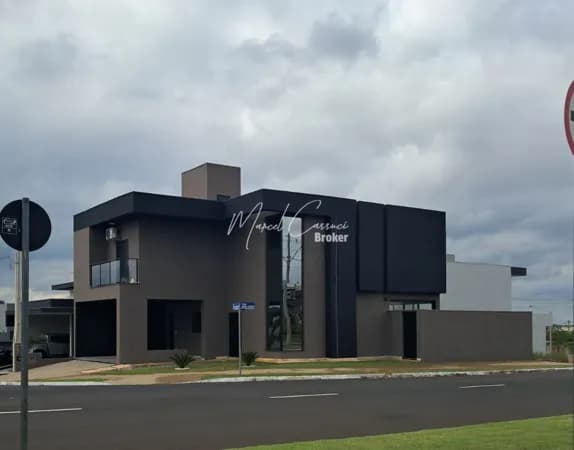 Casa assobradada, 3 suítes com sacada, elevador panorâmico, no Condomínio Setlife I de Mirassol