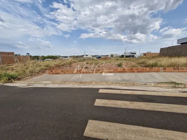 Excelente OPORTUNIDADE, terreno à venda com 205,00m² em bairro aberto