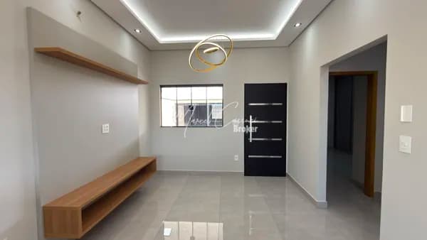 Casa a venda com 2 quartos, sendo 1 suíte, piscina no bairro Miravista em Mirassol/SP