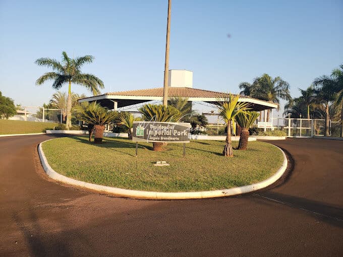 Excelente terreno à venda em condomínio, com ótima localização