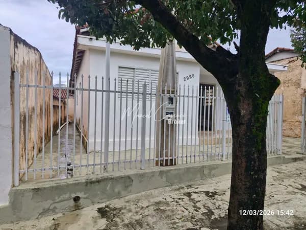 Casa com 2 Quartos, sala, cozinha, varanda, Vila Moreira, Mirassol