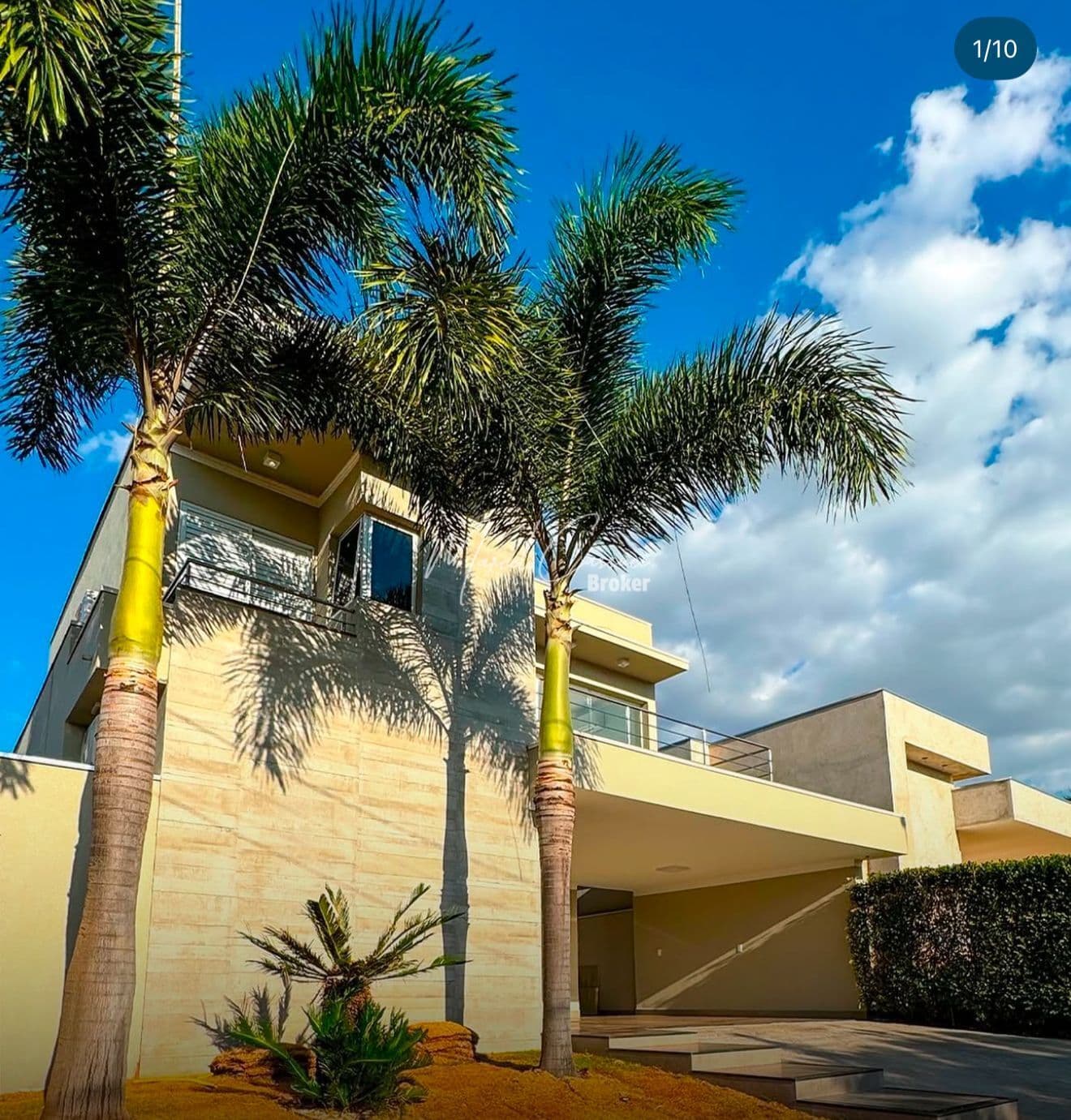 Lindíssimo sobrado à venda, com 4 suítes, sendo 1 suíte máster com closet, varanda Gourmet e piscina