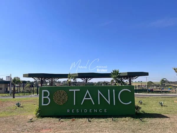 Excelente terreno à venda em condomínio, com ótima localizção