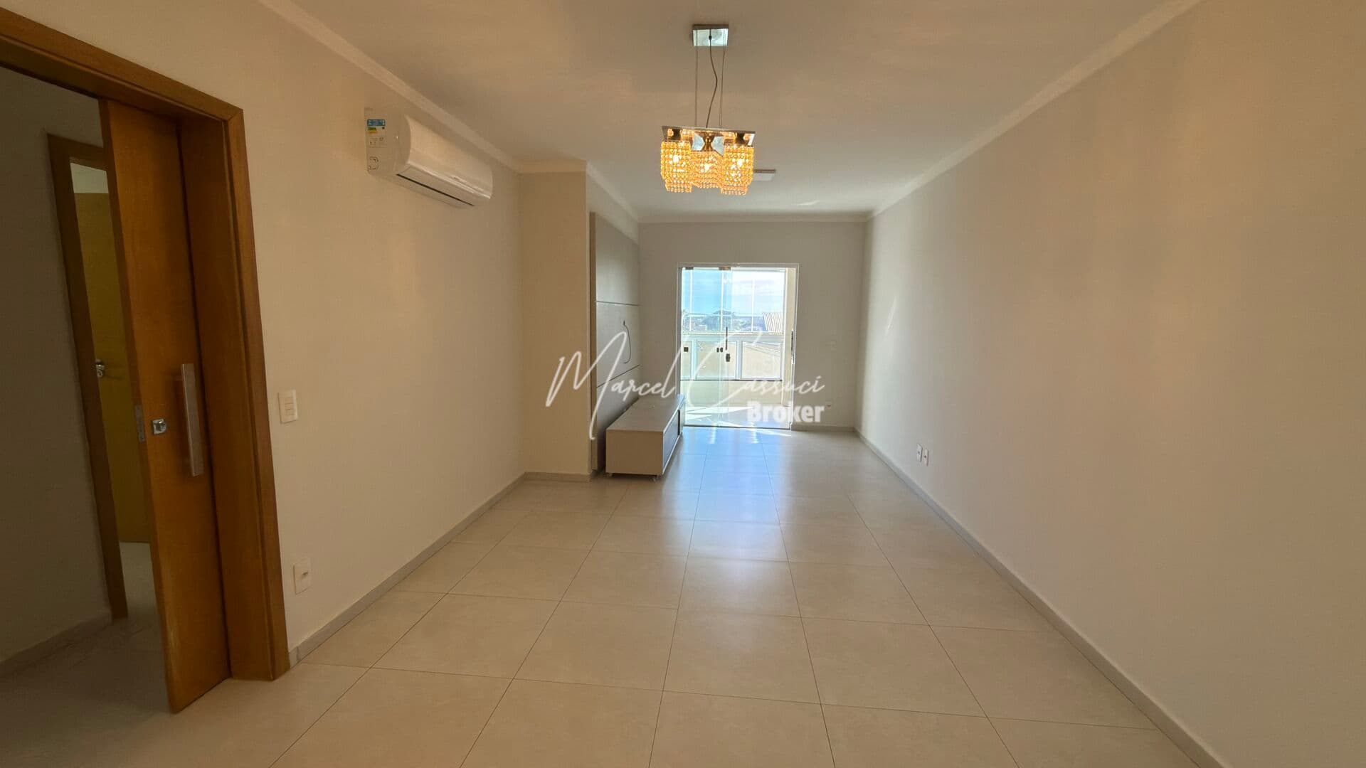 Apartamento no Centro em Mirassol, 3 dormitórios com suíte.