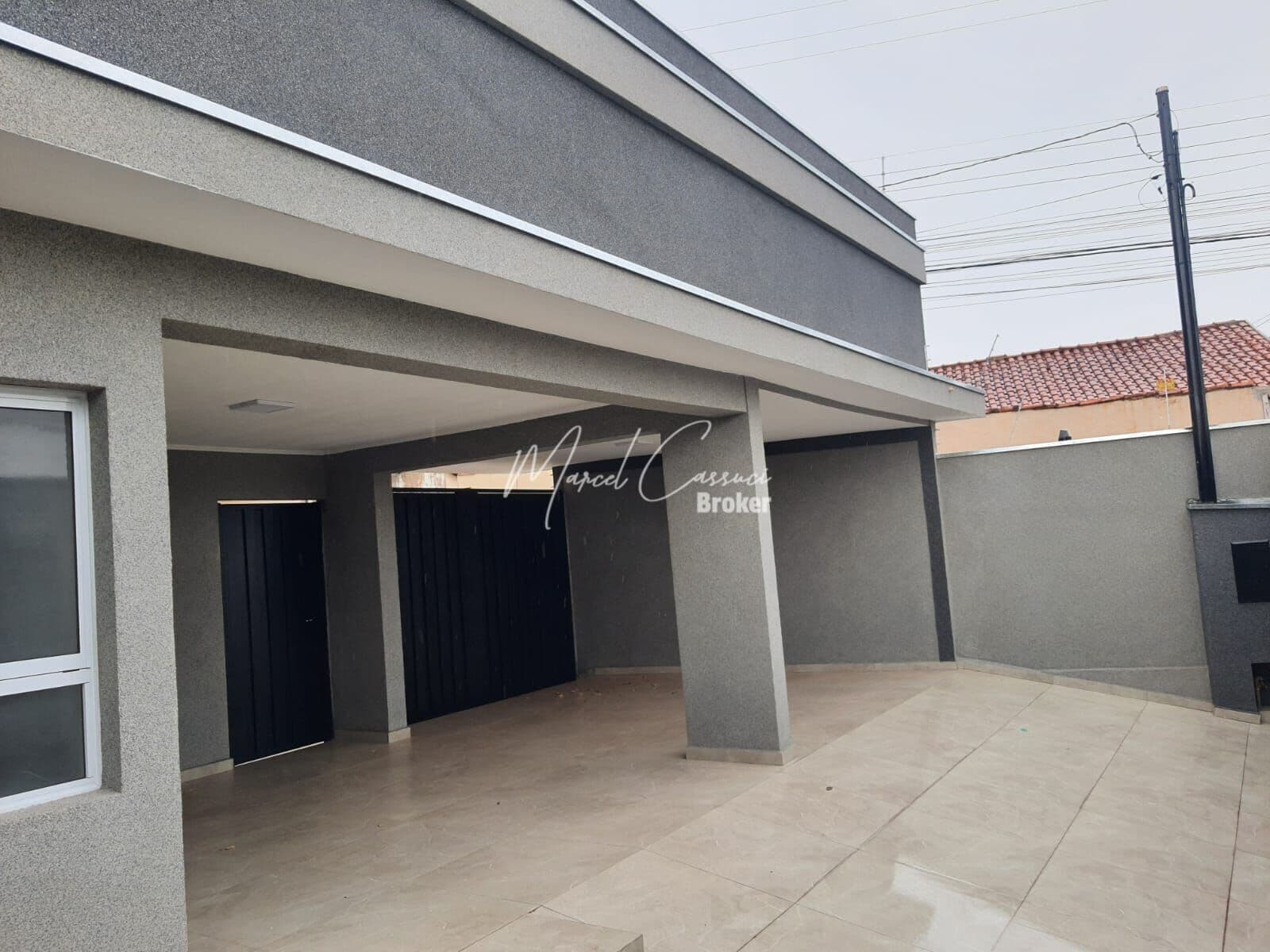 Casa à venda, 3 dormitórios, sendo 2 suítes, bem localizada, bairro Souza, Mirassol