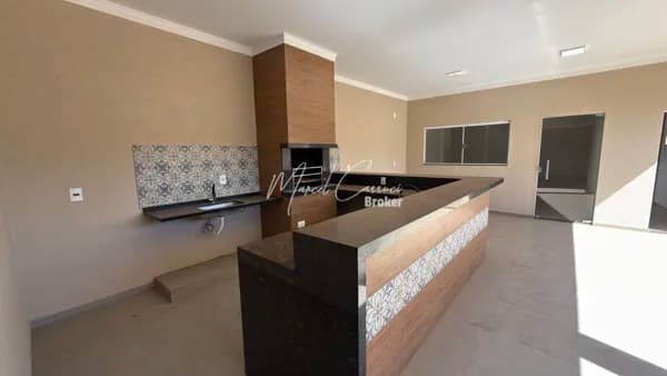 Casa a venda com 3 quartos, sendo 1 suíte, área gourmet no bairro Regissol em Mirassol-SP