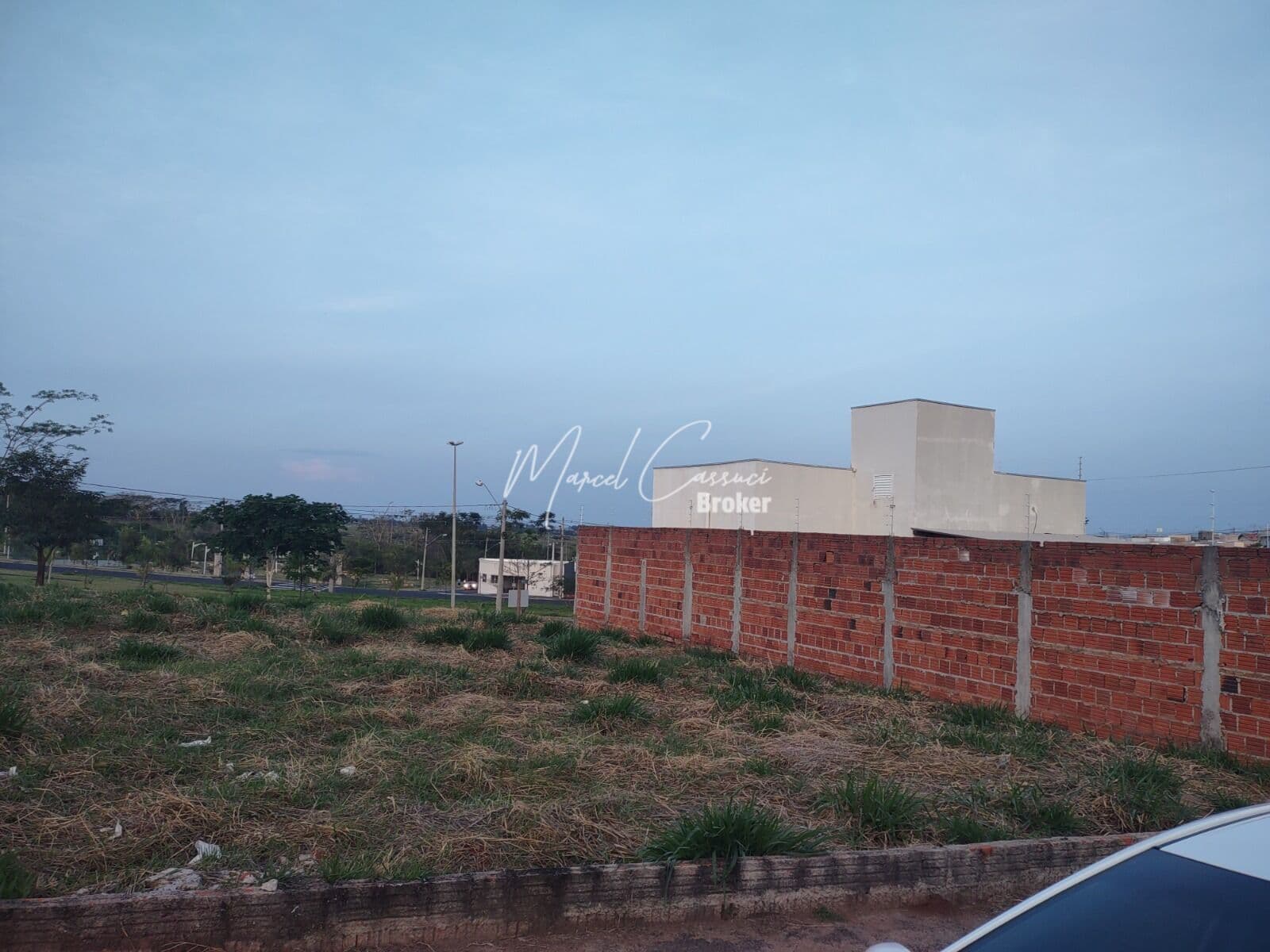Excelente terreno à venda, com ótima localização em bairro aberto