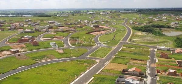 Excelente terreno à vendo em bairro aberto, localizado próximo a área de lazer