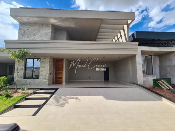 Casa à Venda no Condomínio La Montagne, 3 suítes, piscina, área gourmet e muito mais.
