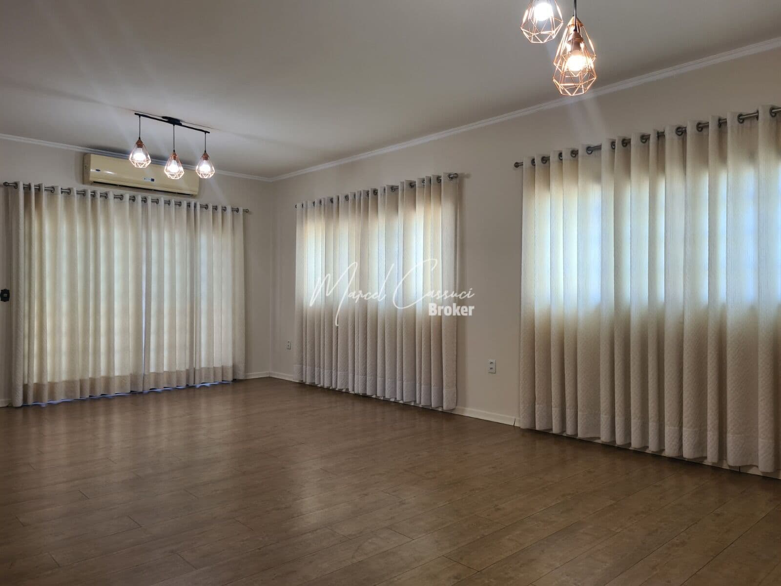Casa para LOCAÇÃO com 4 quartos, 7 banheiros, 4 vagas e 238m², Jardim Alto Rio Preto, na cidade de São Jose do Rio Preto/SP.