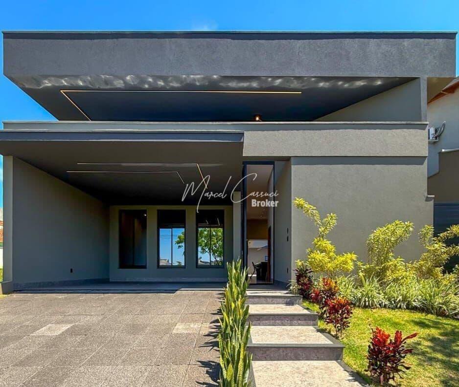 Casa à Venda no Condomínio La Montagne, 3 suítes, piscina, área gourmet, energia fotovoltaica e muito mais.