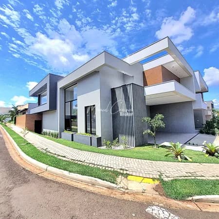 Lindíssima casa à venda com 3 suítes, cozinha Gourmet e área externa com piscina