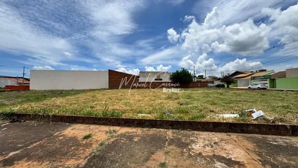 Excelente terreno à venda em bairro aberto, ótima oportunidade