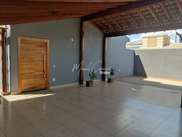 Casa à venda no Jardim Marilu com 3 quartos, piscina e uma bela área gourmet