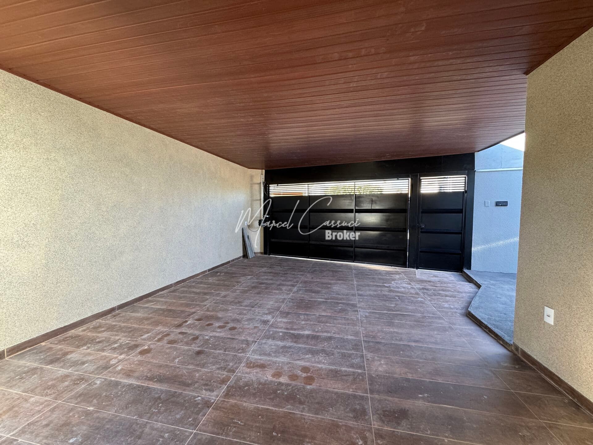 Casa à venda com 3 quartos, sendo 1 tipo apartamento, varanda Gourmet, 130m², Ipê, Mirassol