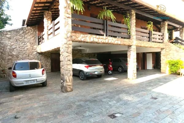 Casa à Venda no Bairro São Luiz em BH