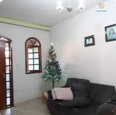 Casa a Venda no Bairro Piratininga em BH