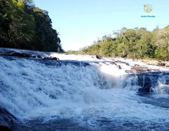 Casa à Venda à Venda em São José de Almeida - Jaboticatubas - MG