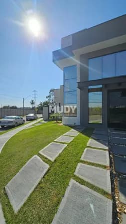 Condomínio - Vila Ytu Casa Alto Padrão 160m² Semi mobiliada