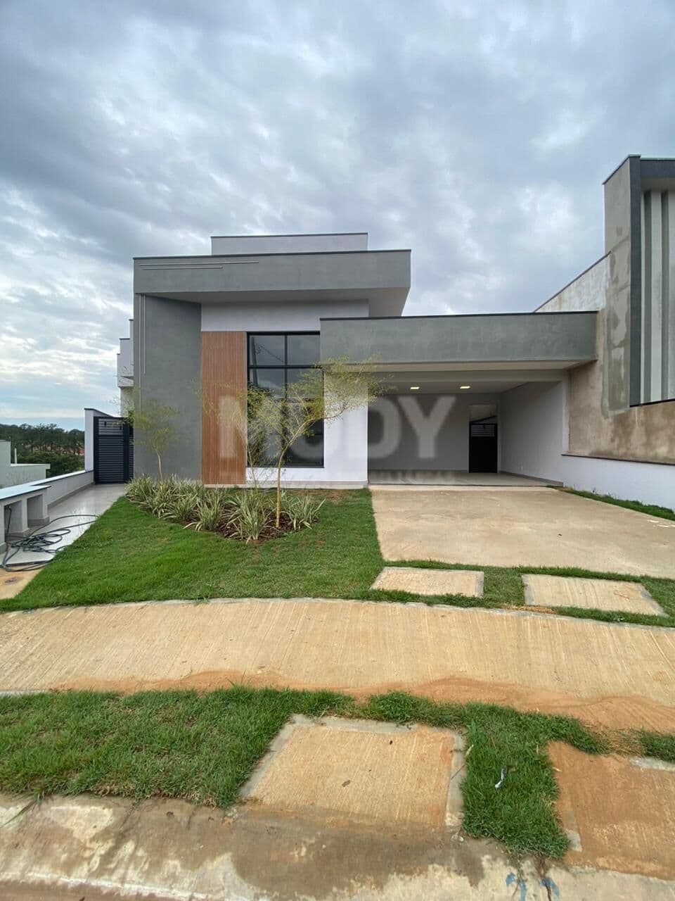 Casa de Condomínio em Indaiatuba - Vila Rubens