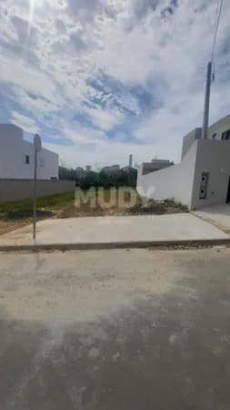 Terreno / Lote em Indaiatuba, com 210m² no bairro Jardim das Maritacas