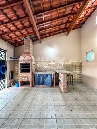 Casa à venda no bairro Jardim Monte Verde, 173m2 terreno, 3 dorms sendo 2 suítes
