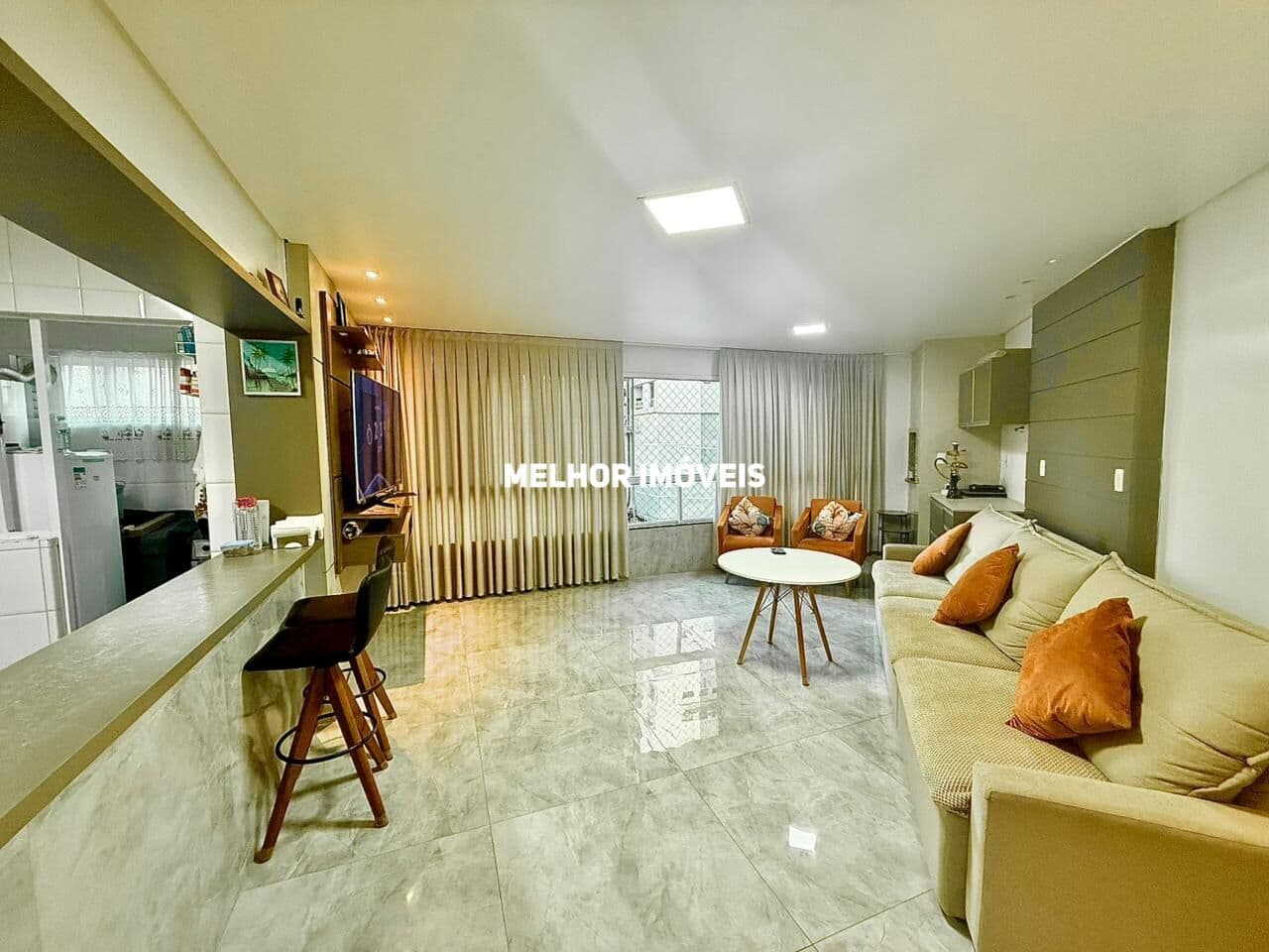 Apartamento a venda na Região Central de Balneário Camboriú.