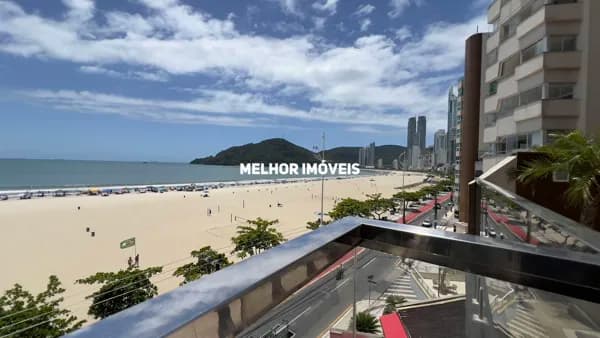 Apartamento Frente Mar á venda com 2 dormitórios em Balneário Camboriú.