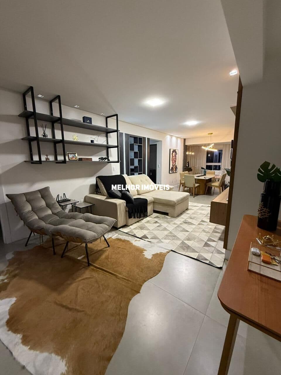 Apartamento a venda no Edifício Ilhas Canárias em Itapema