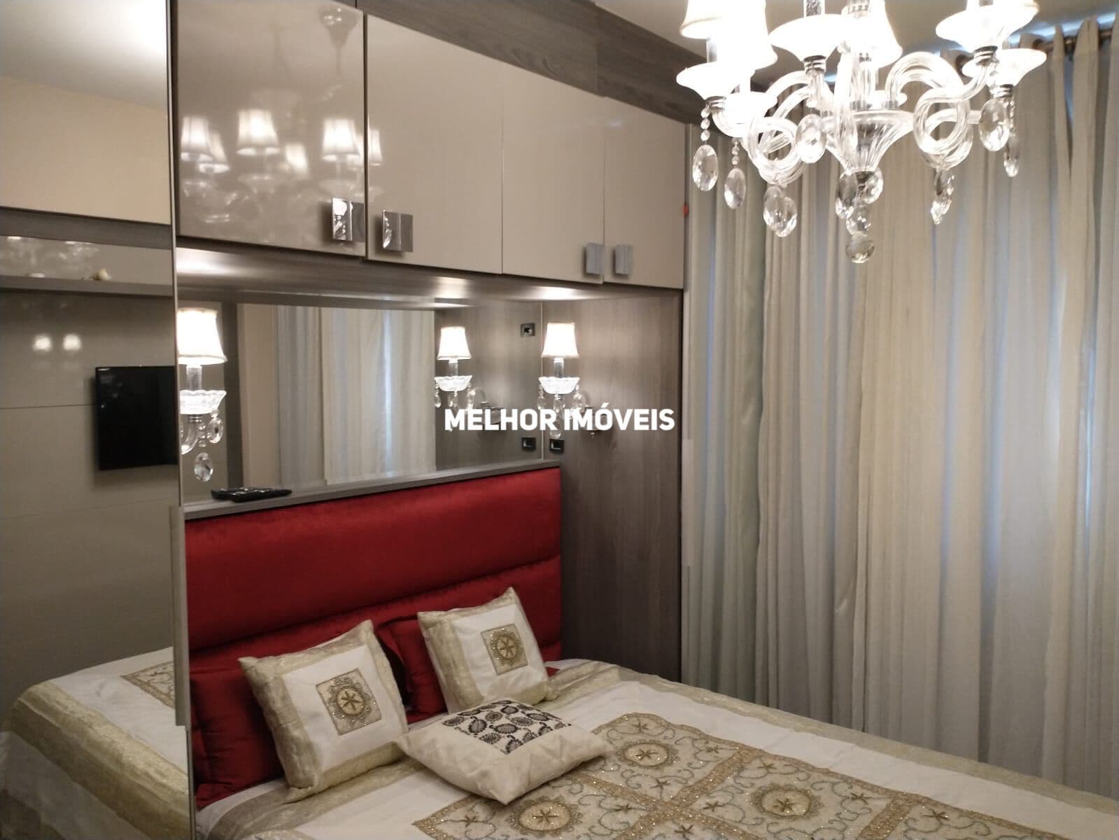 Apartamento á venda no Edifício República Argentina localizado na Quadra Mar em Balneário Camboriú.